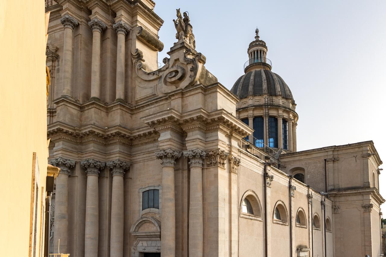 Appartamenti Vista Duomo - Ibla - Pomelia ラグーザ エクステリア 写真