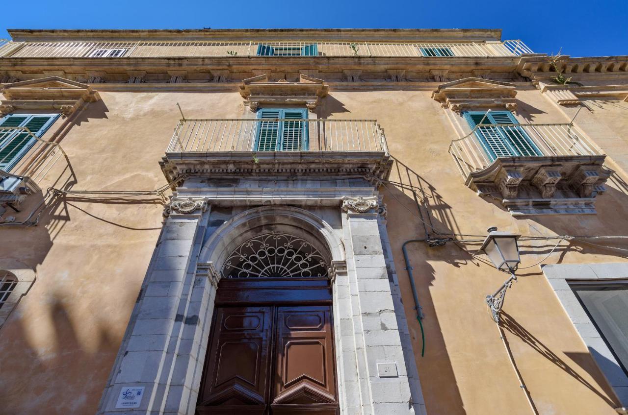 Appartamenti Vista Duomo - Ibla - Pomelia ラグーザ エクステリア 写真